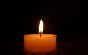 candles-488575_1920-800x500_c